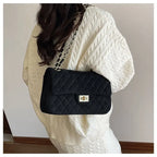 Sac bandoulière femme matelassé à chaîne, en suédine, six coloris