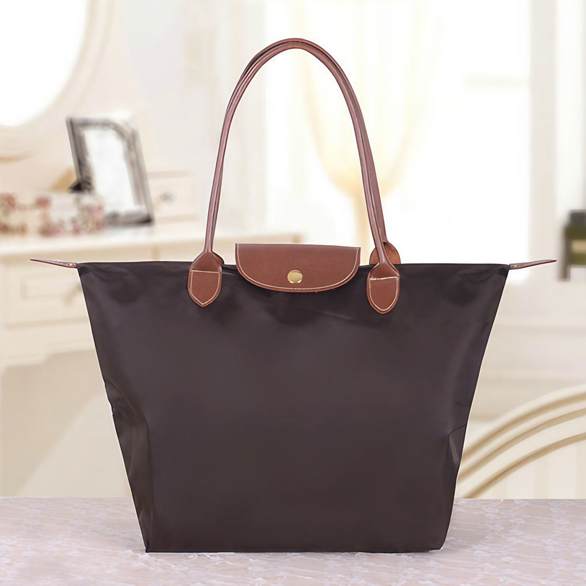 Sac à bandoulière femme, trois formats, neuf coloris, café