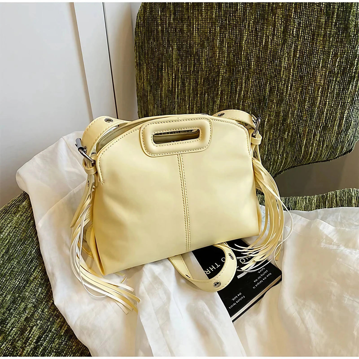 Sac bandoulière femme trapèze à franges, similicuir, quatre coloris, jaune