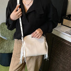 Sac bandoulière femme trapèze à franges, similicuir, quatre coloris