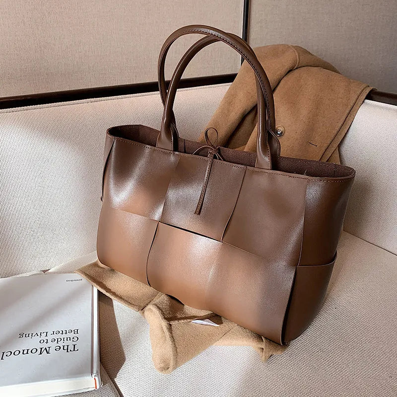 Grand sac femme tressé, format ordinateur, trois coloris