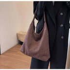 Sac besace femme en suédine, forme trapèze, cinq coloris