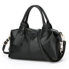 Sac bowling femme noir en similicuir grainé, 29 x 19 cm