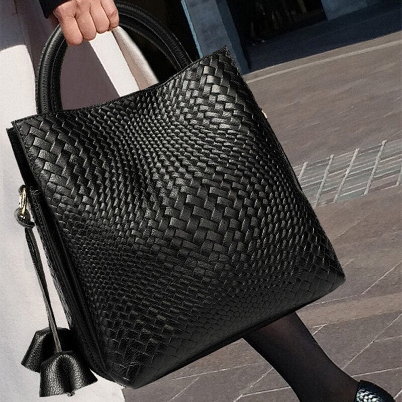 Sac cabas femme en cuir, noir, violet ou rouge