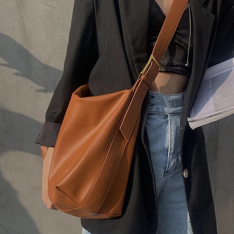 Sac cabas femme en similicuir végan zippé, café ou noir