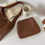 Sac cabas femme en similicuir lisse, détails dorés, anse réglable