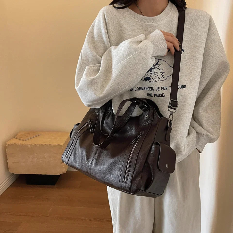 Sac cabas femme en similicuir, cinq poches extérieures