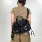 Sac cabas femme en similicuir grainé, anses tressées, rivets dorés