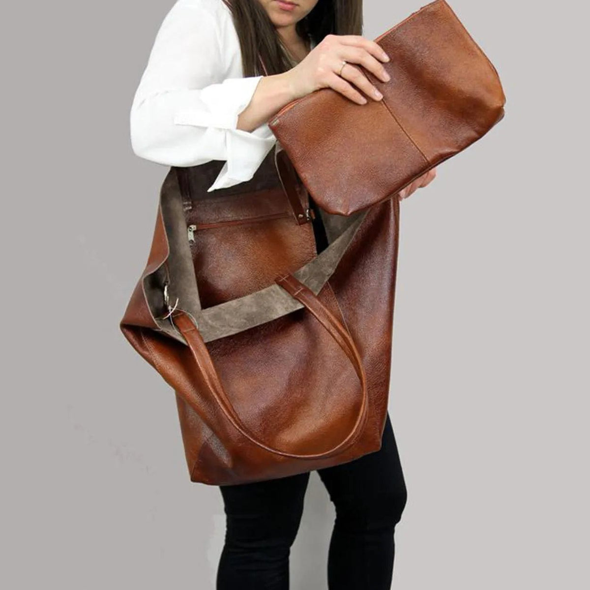 Sac cabas femme en similicuir avec pochette assortie