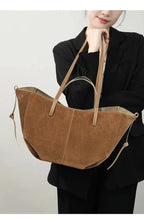 Sac cabas femme en daim, bords repliables aimantés