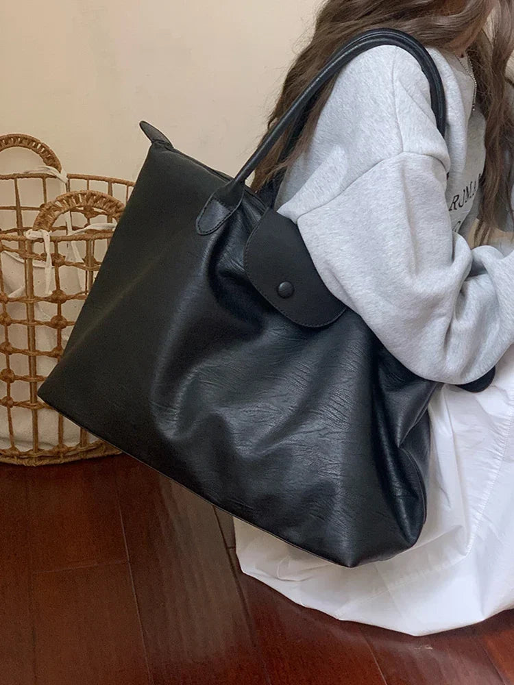 Sac cabas femme en similicuir, format 40 x 30 cm, zippé