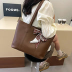 Sac cabas femme porté épaule, foulard décoratif inclus
