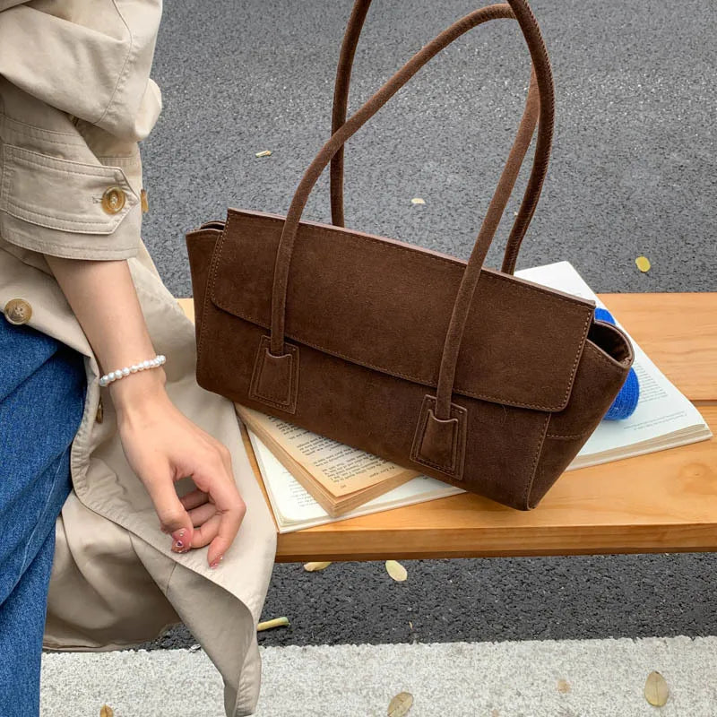 Sac porté épaule femme en faux daim, à rabat, cinq coloris