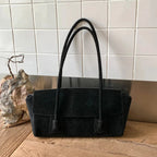 Sac porté épaule femme en faux daim, à rabat, cinq coloris, noir