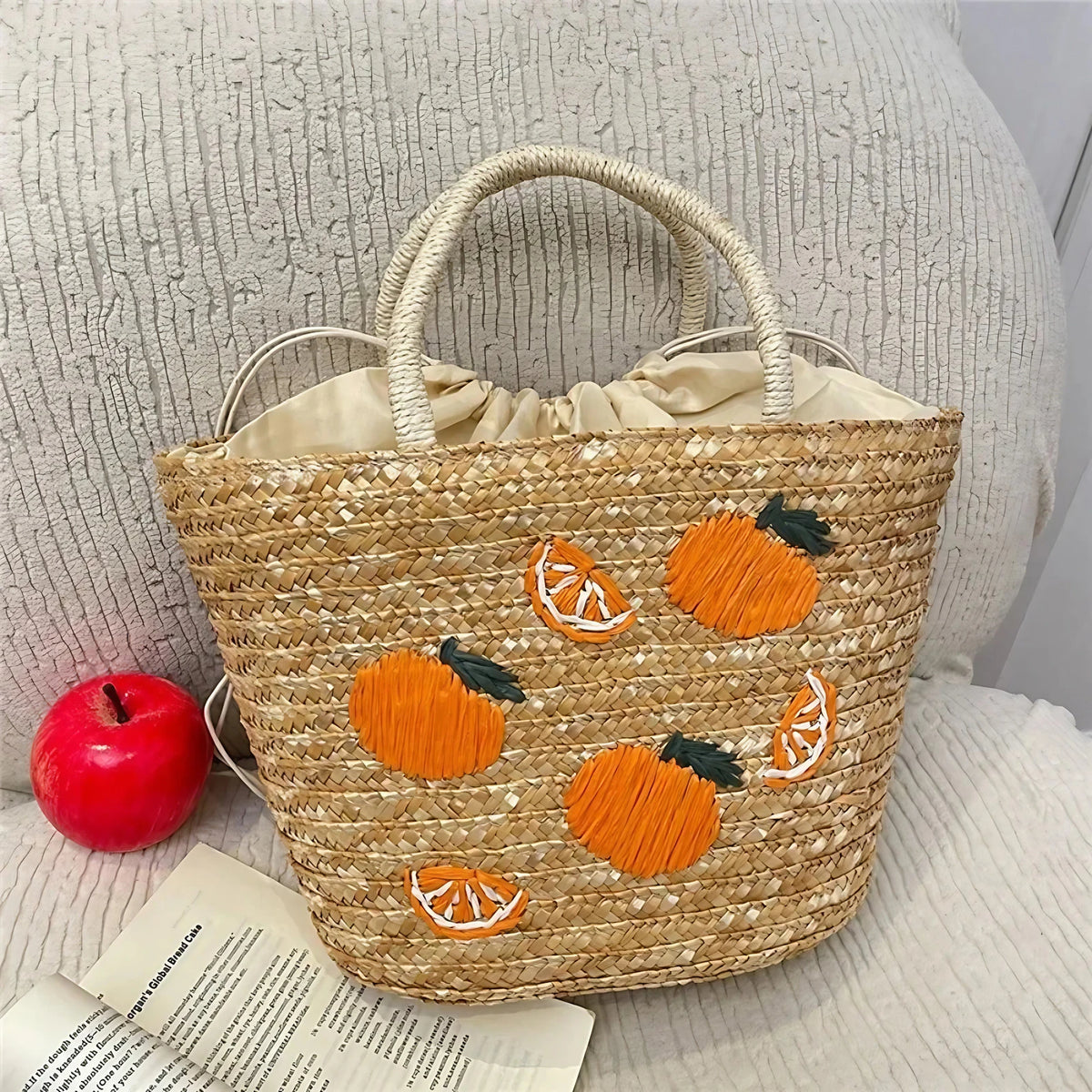 Sac en paille brodé femme, motifs fruits et plage, à cordon