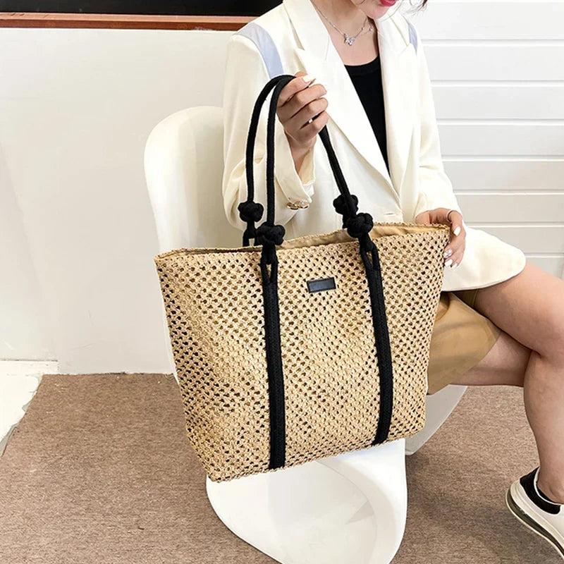 Sac de plage femme en paille zippé, anses en corde, beige ou marron