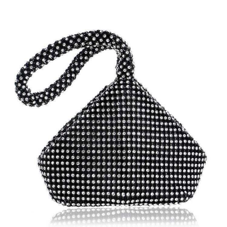 Minaudière noire à strass, forme triangulaire, anse poignet