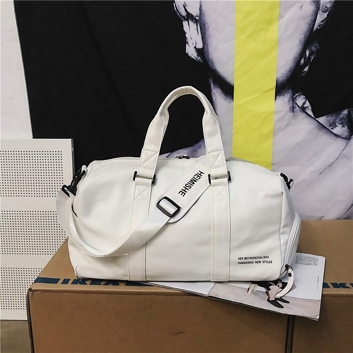Sac de voyage femme en similicuir, petit ou grand, trois coloris, blanc