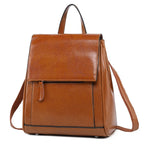 Petit sac à dos femme en similicuir lisse, à rabat, marron