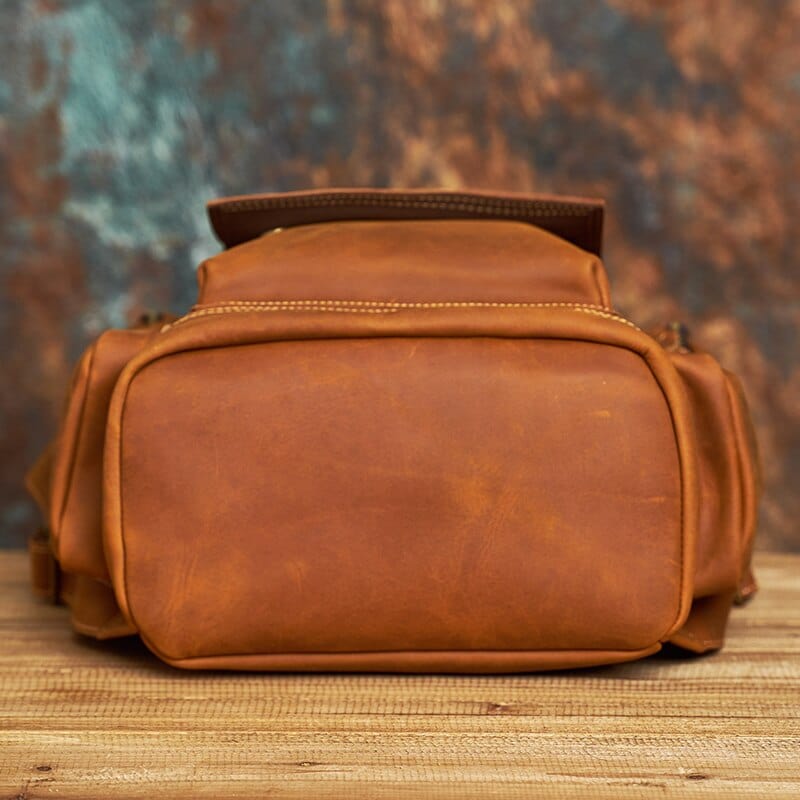 Sac à dos homme en cuir café foncé, 42 x 29 cm