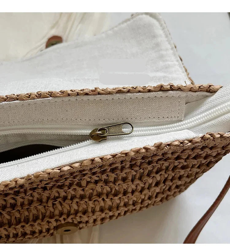 Sac en paille rectangulaire femme à rabat, bandoulière réglable