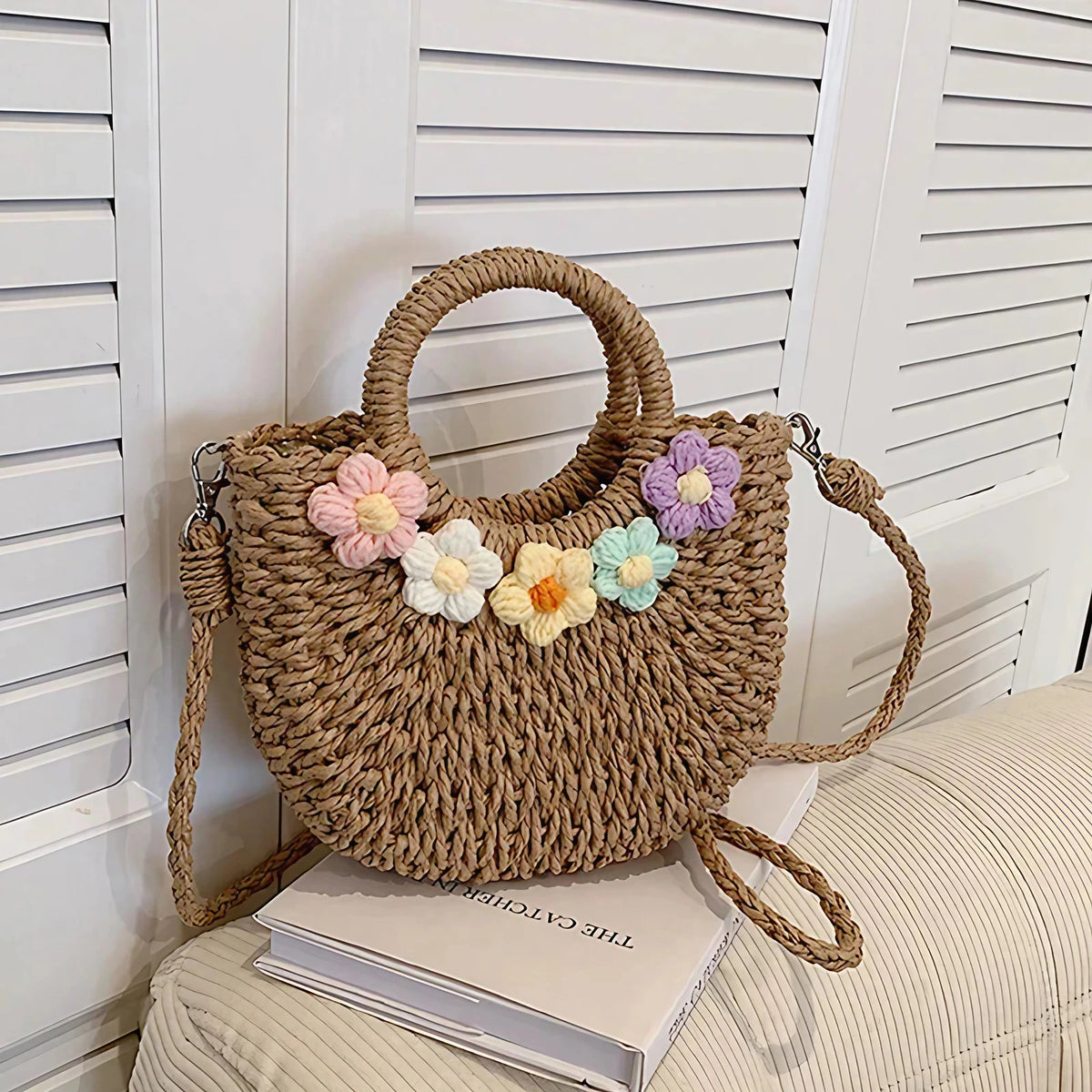 Sac rond en paille femme, deux anses et bandoulière en corde, marron à fleurs