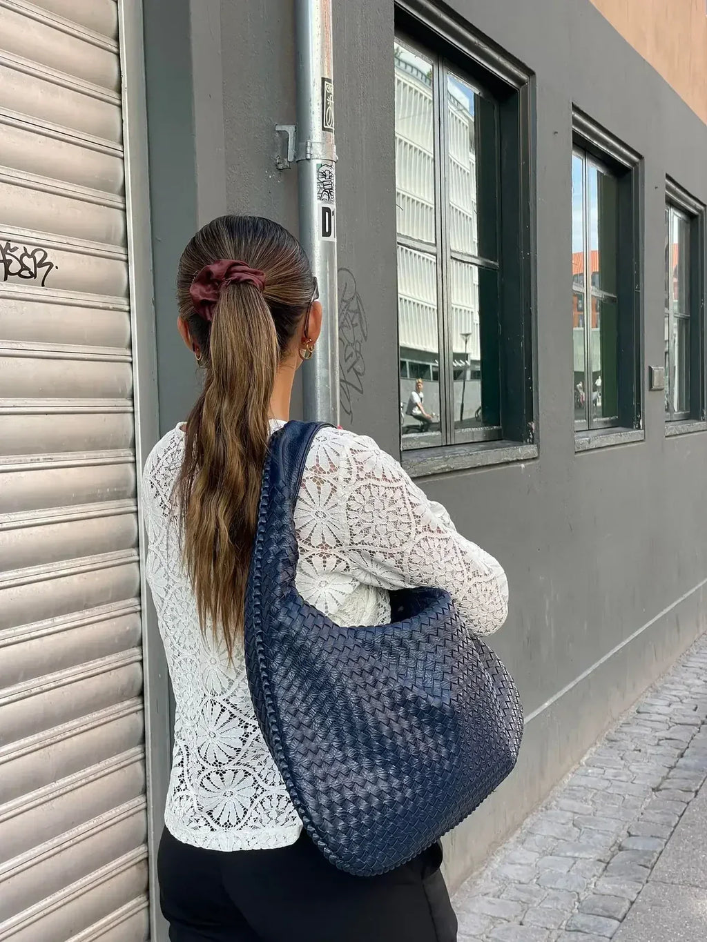 Sac porté épaule tressé souple, grand format 43 x 30 cm