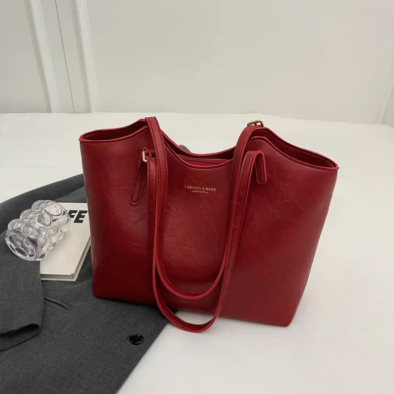 Sac fourre-tout femme en similicuir vieilli, bijou amovible