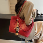Sac fourre-tout femme en similicuir vieilli, bijou amovible