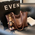 Sac fourre-tout femme en similicuir vieilli, bijou amovible