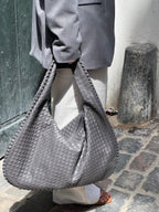 Sac hobo tressé femme à anse souple, fermeture zippée, gris