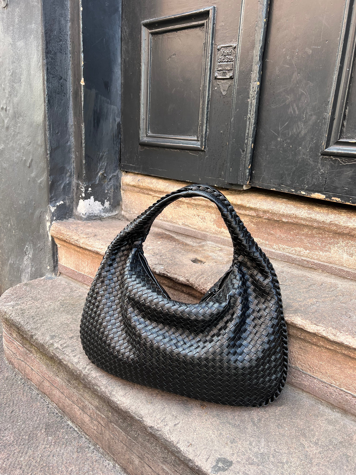 Sac hobo tressé femme à anse souple, fermeture zippée