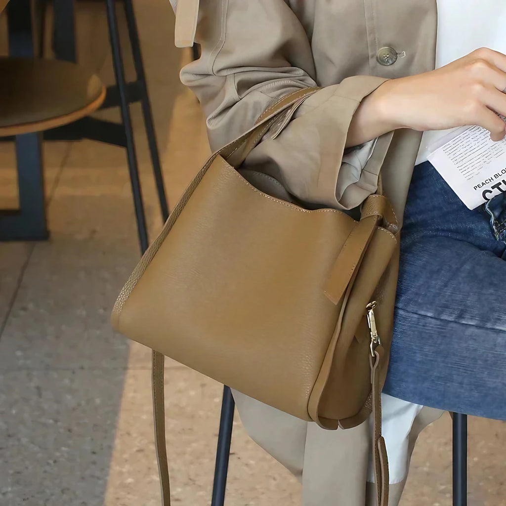 Sac à main femme finition mate, bandoulière amovible, six coloris, marron