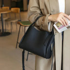Sac à main femme finition mate, bandoulière amovible, six coloris, noir