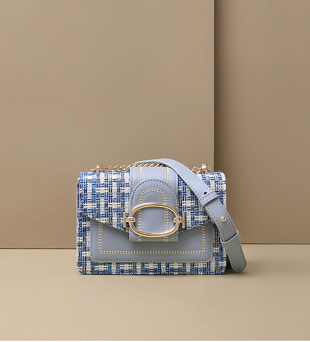 Petit sac bandoulière femme à maillons dorés et rabat aimanté, bleu