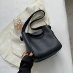 Sac seau femme en similicuir, porté main, épaule ou croisé, noir
