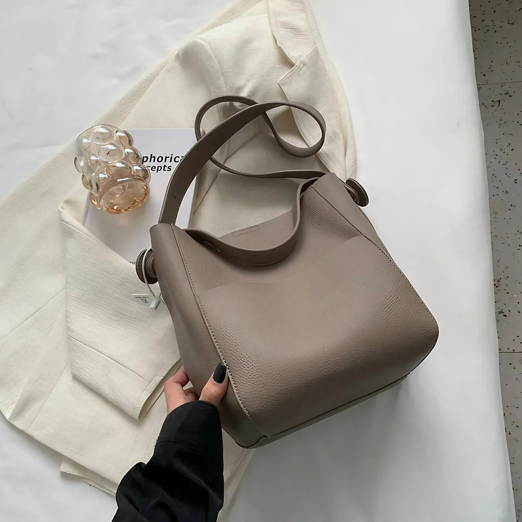 Sac seau femme en similicuir, porté main, épaule ou croisé, gris