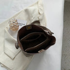 Sac seau femme en similicuir, porté main, épaule ou croisé