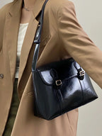 Sac besace femme noir à fermoir doré, 26 x 17 cm, noir