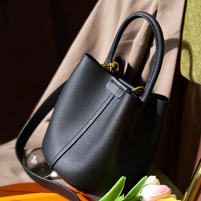 Sac bourse femme à détails dorés, bandoulière amovible
