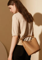 Sac bourse femme à détails dorés, bandoulière amovible