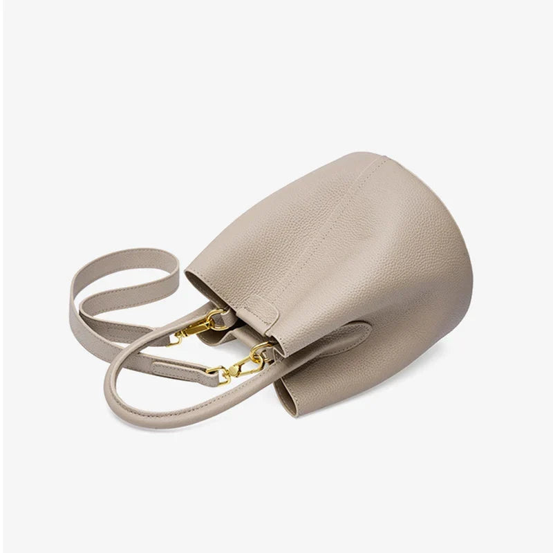 Sac bourse femme à détails dorés, bandoulière amovible