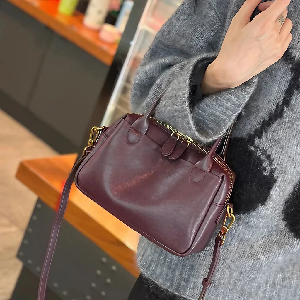 Petit sac à main femme semi-mat à deux anses, 19 x 13 cm, rouge foncé