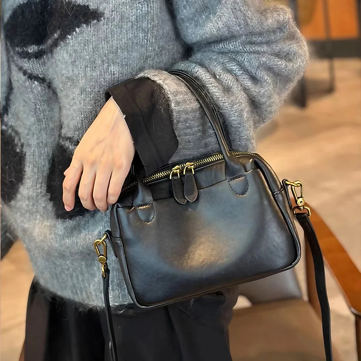 Petit sac à main femme semi-mat à deux anses, 19 x 13 cm, noir