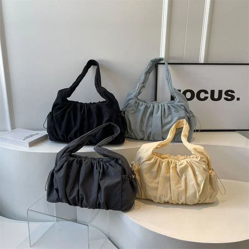 Sac porté épaule femme en nylon, devant froncé, poches à cordon