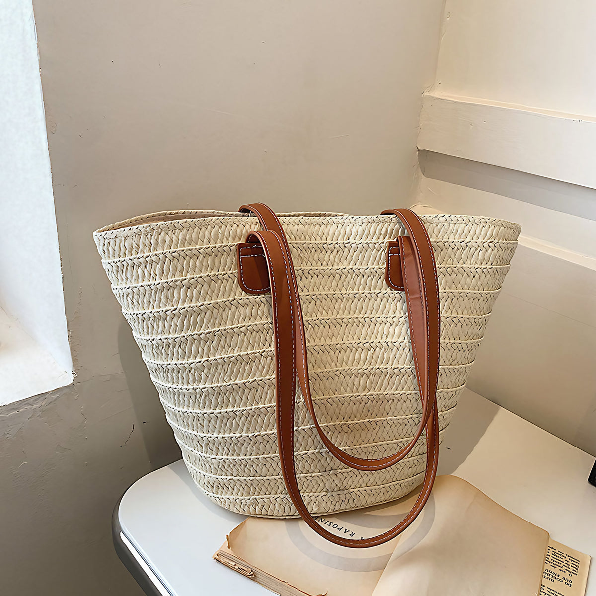 Sac panier femme en paille, anses en similicuir, forme trapèze, blanc