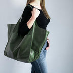 Grand sac à main femme en similicuir, coins rabattables, vert