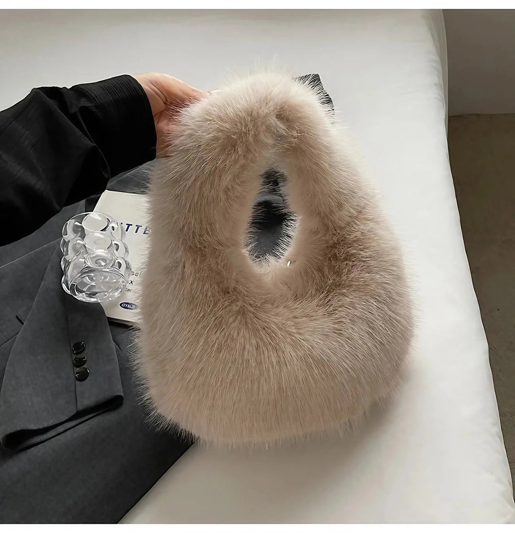 Petit sac à main femme à l'aspect douillet, quatre coloris, beige