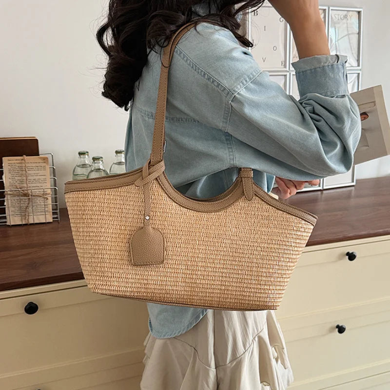 Sac cabas femme en paille tressée et similicuir, zippé