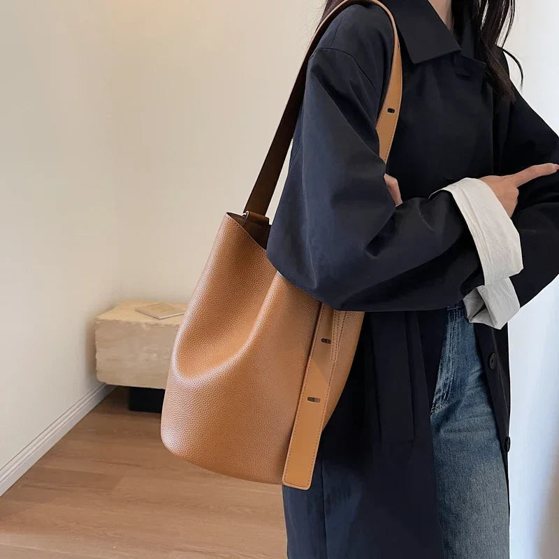 Sac seau femme en similicuir grainé, pochette amovible